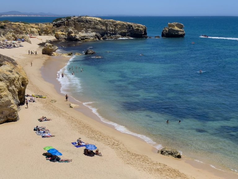 Descobrir Portugal Sem Preocupações: Dicas Essenciais para Viajar com Tranquilidade