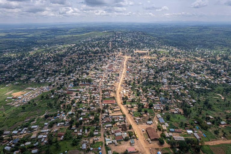 Viajar para a República Democrática do Congo: Dicas, Destinos Incríveis e Tudo o que Precisa Saber para uma Aventura Segura